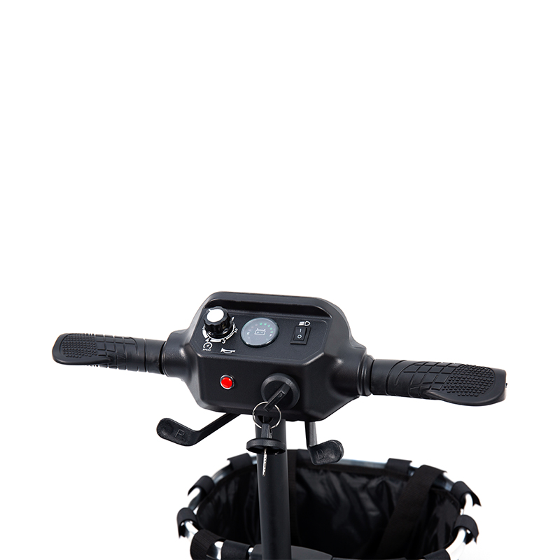 YL-02 Yaşlılar için 360° Dönebilen Koltuğa Sahip Hafif 4 Tekerlekli Mobilite Scooterı