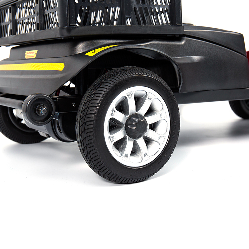 YL-02 Yaşlılar için 360° Dönebilen Koltuğa Sahip Hafif 4 Tekerlekli Mobilite Scooterı